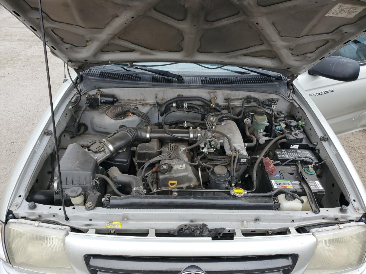 2000 Toyota Tacoma - Image 11