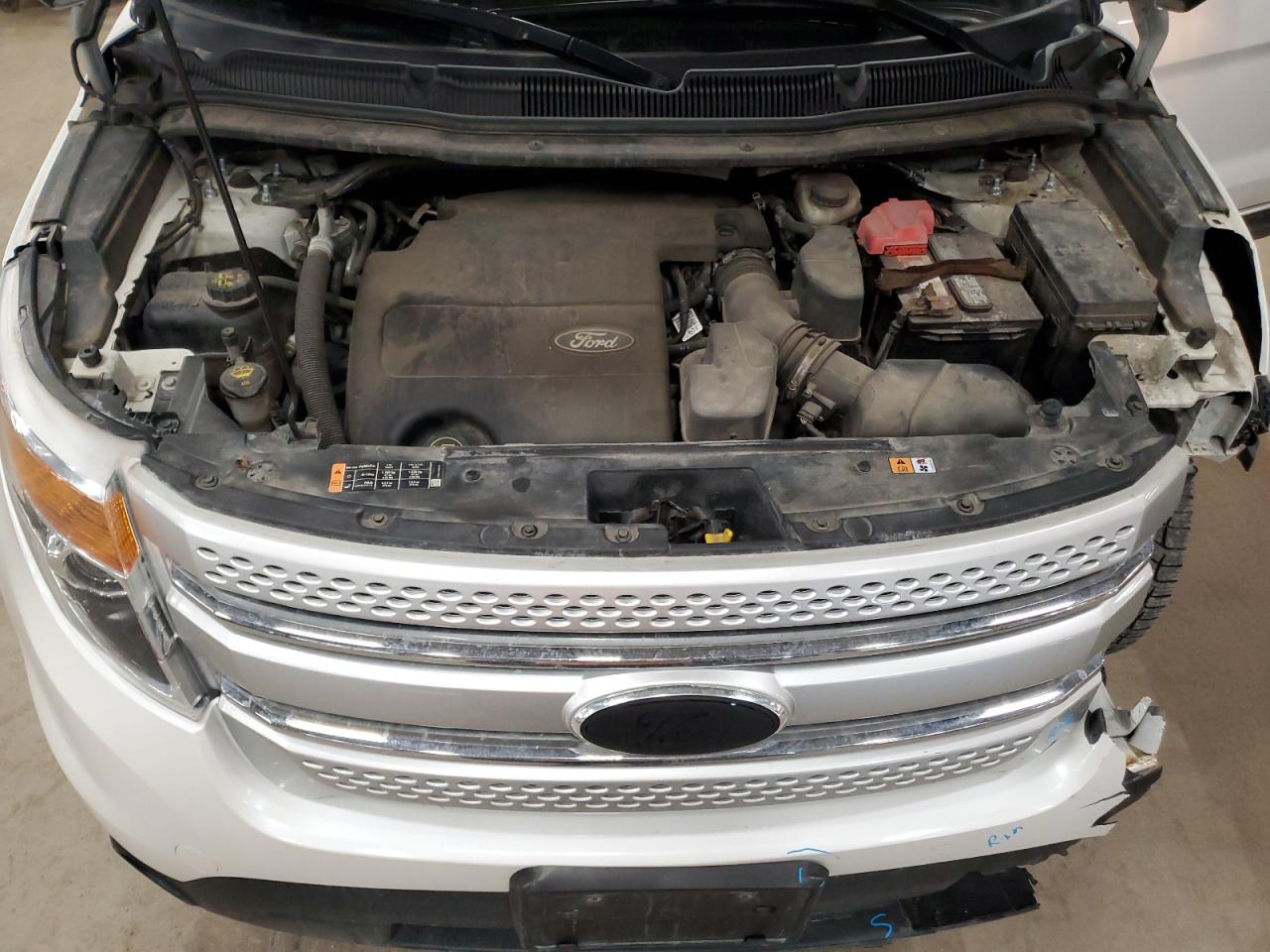 2015 Ford Explorer - Image 12