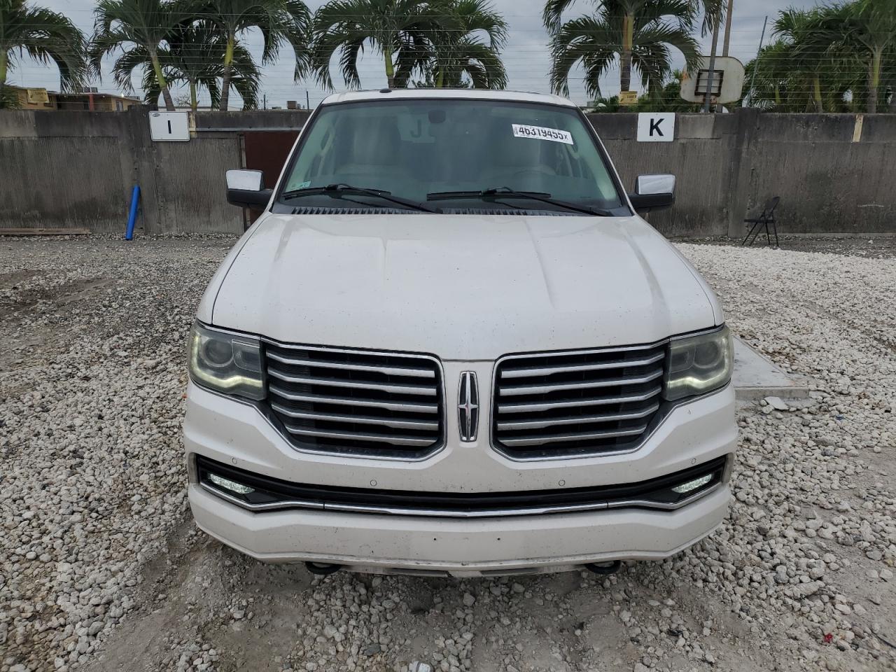 2015 Lincoln Navigator - Image 5