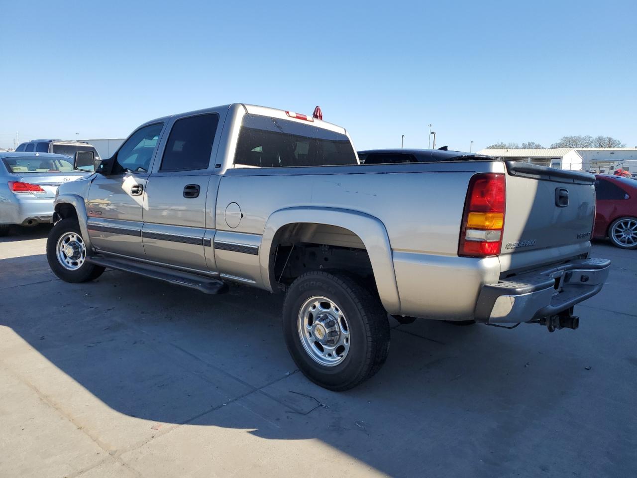 2002 Chevrolet Silverado - Image 2