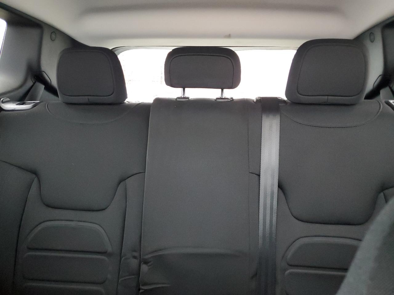 2018 Jeep Renegade - Image 10