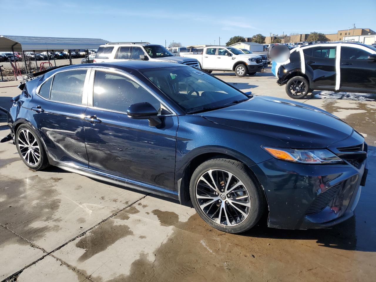 2020 Toyota Camry - Image 4