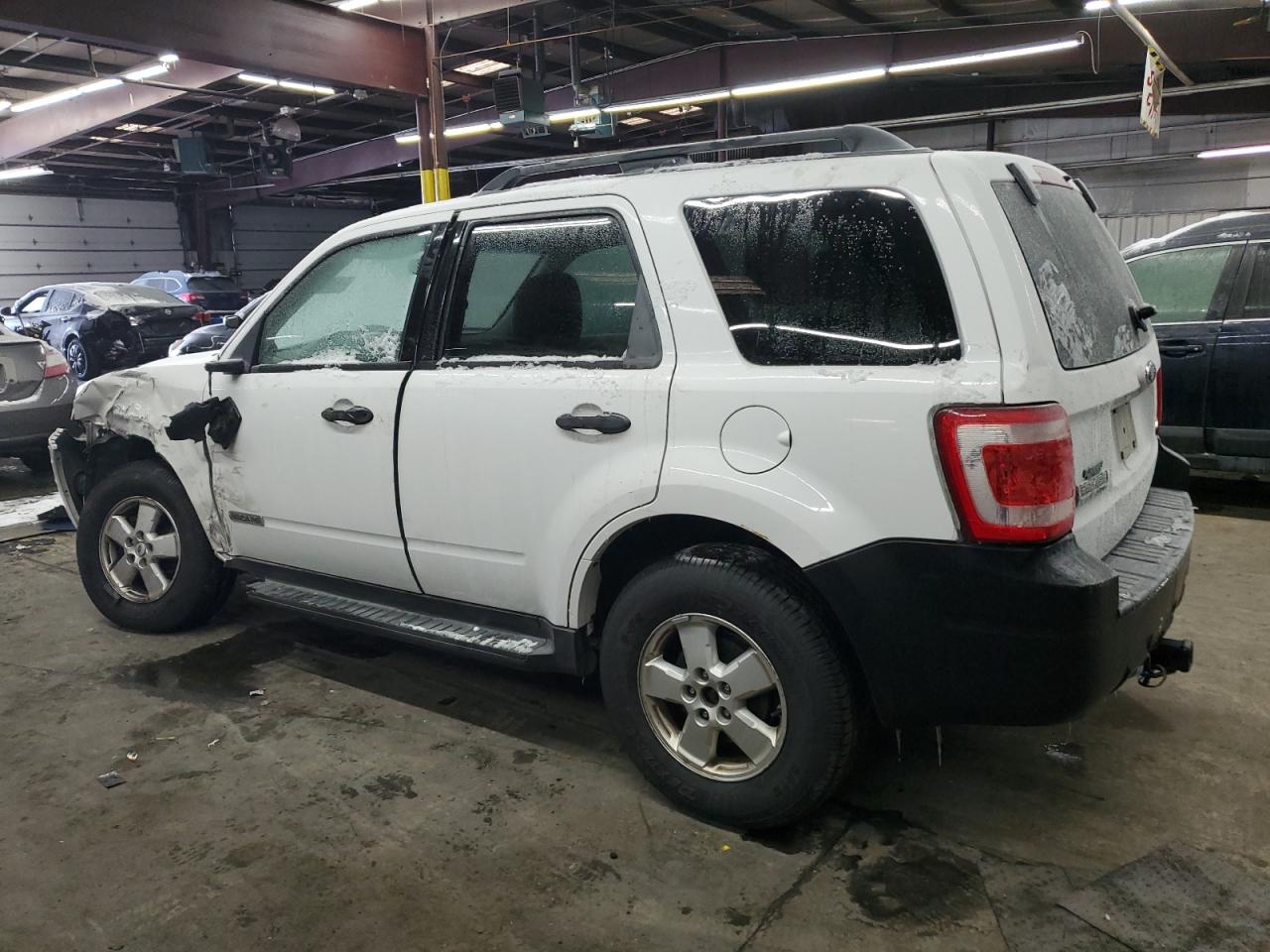 2008 Ford Escape - Image 2