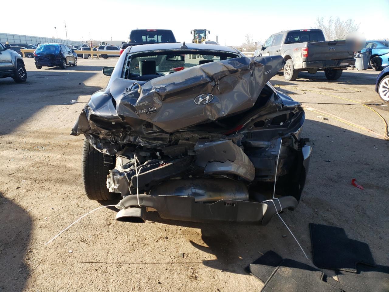 2016 Hyundai Genesis - Image 6