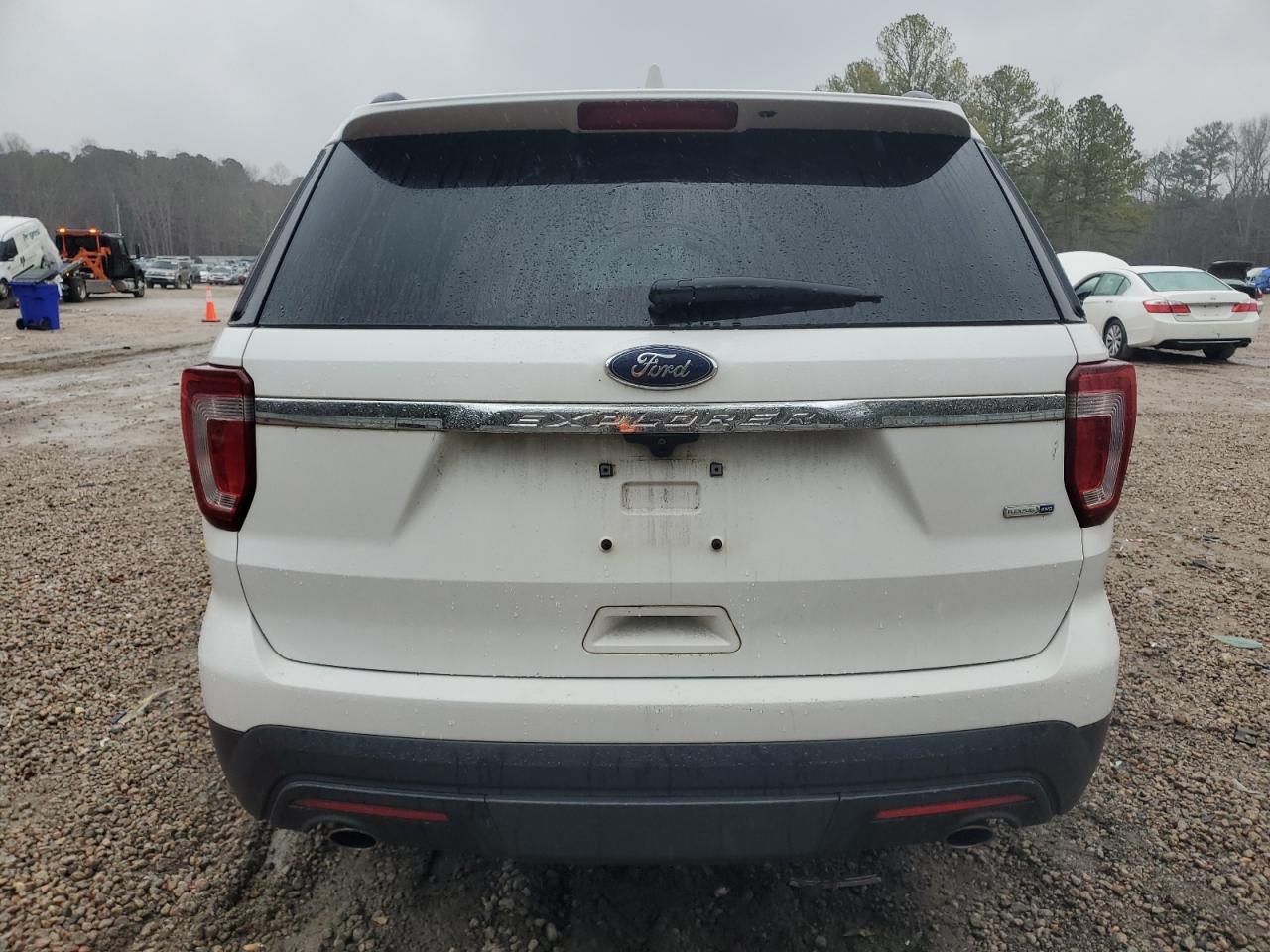 2016 Ford Explorer - Image 6