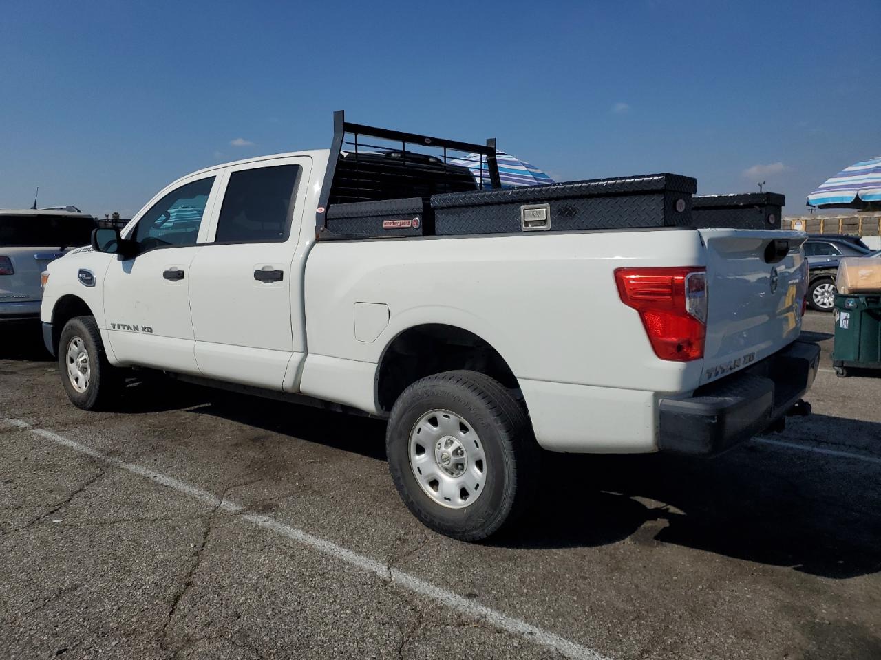 VIN: 1N6AA1F10HN501280 2017 NISSAN TITAN