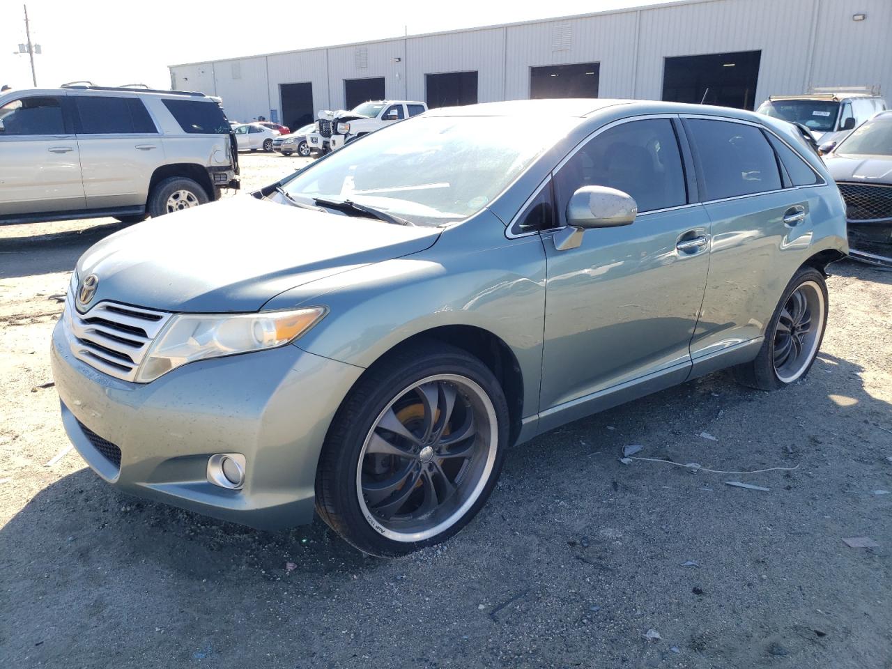 2011 Toyota Venza - Image 1