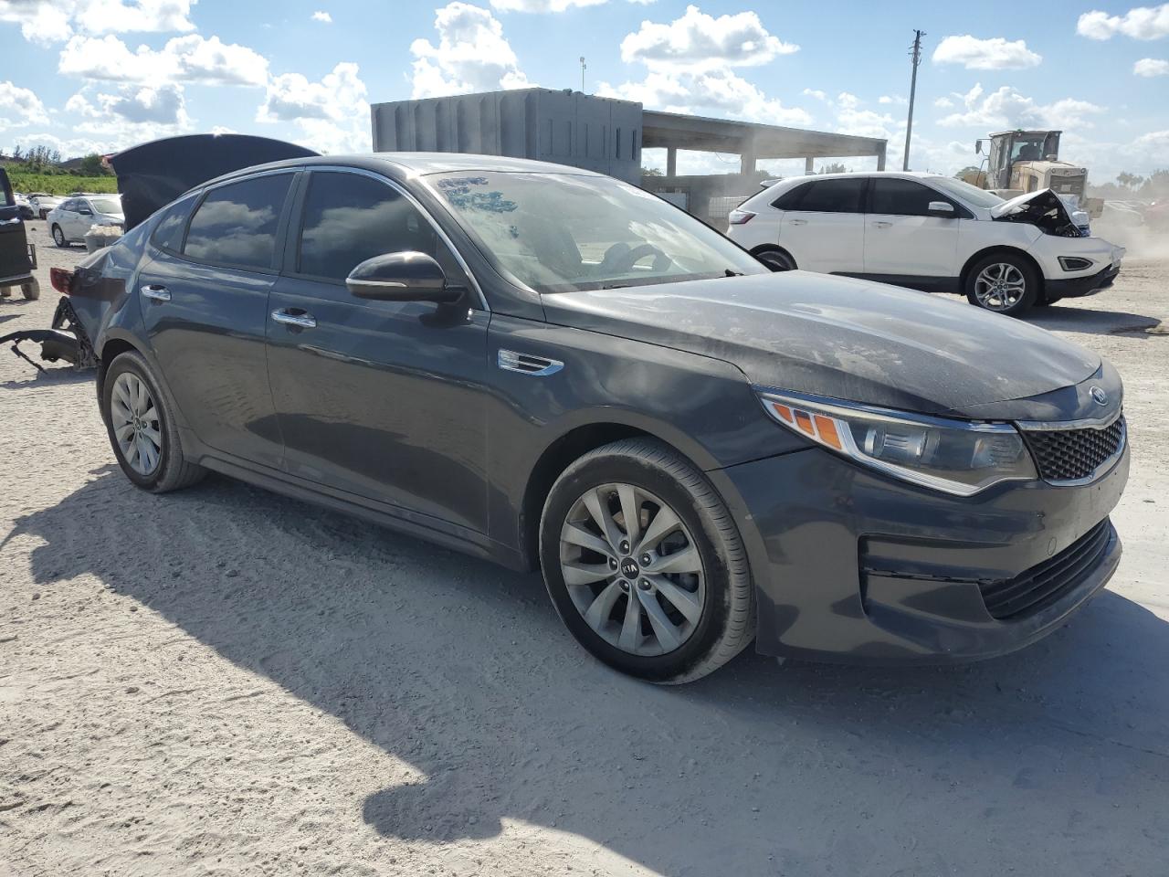 2017 Kia Optima - Image 4