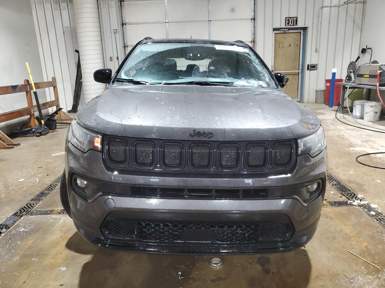 2022 Jeep Compass - Image 5