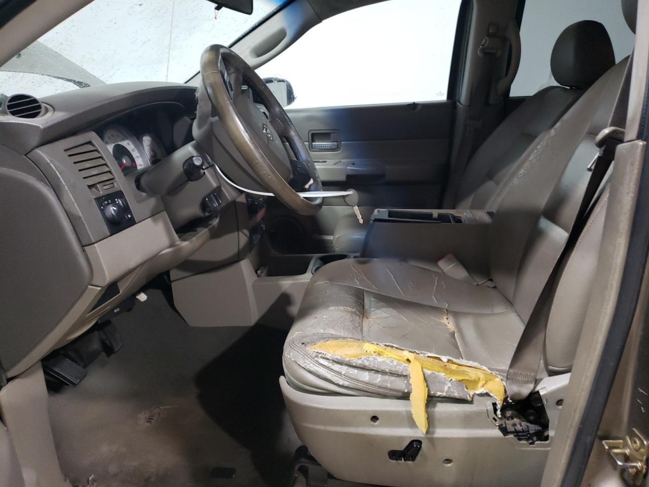 2006 Dodge Durango - Image 7