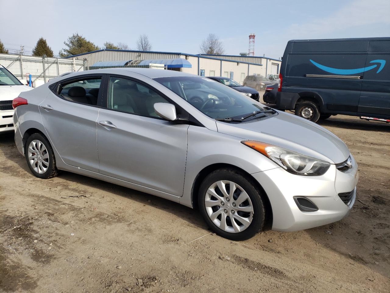 2011 Hyundai Elantra - Image 4
