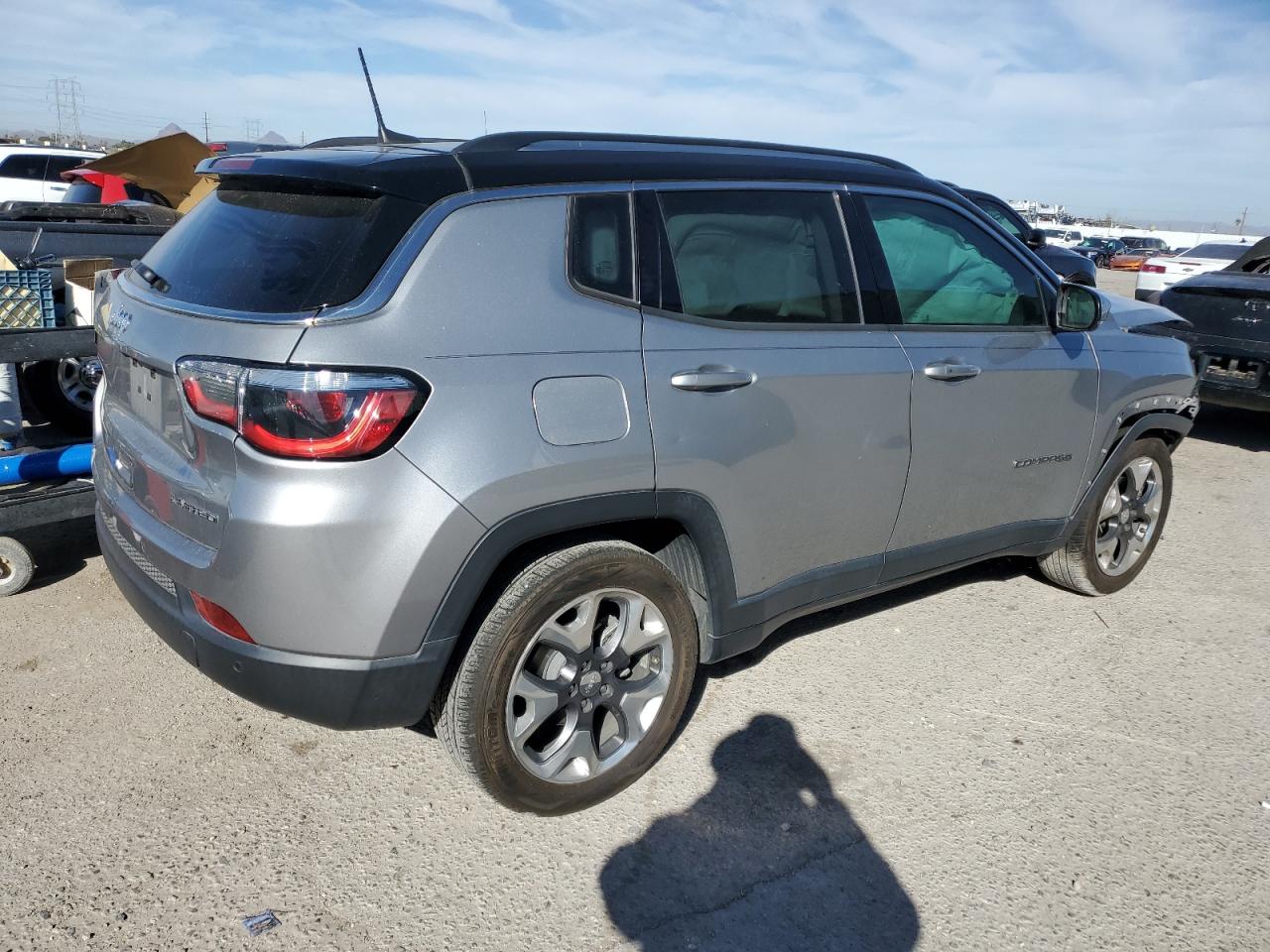 2018 Jeep Compass - Image 3