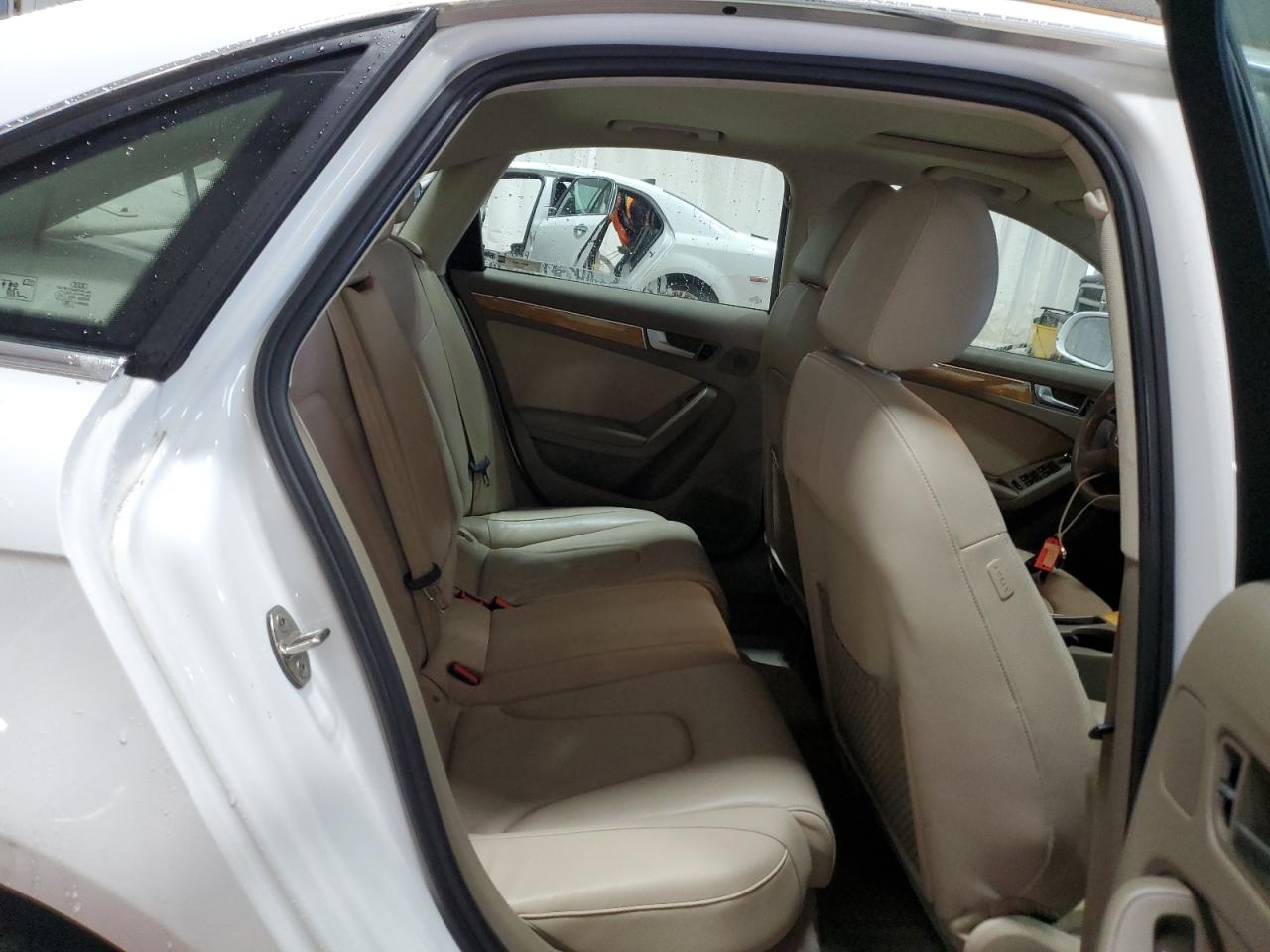 2010 Audi A4 - Image 10