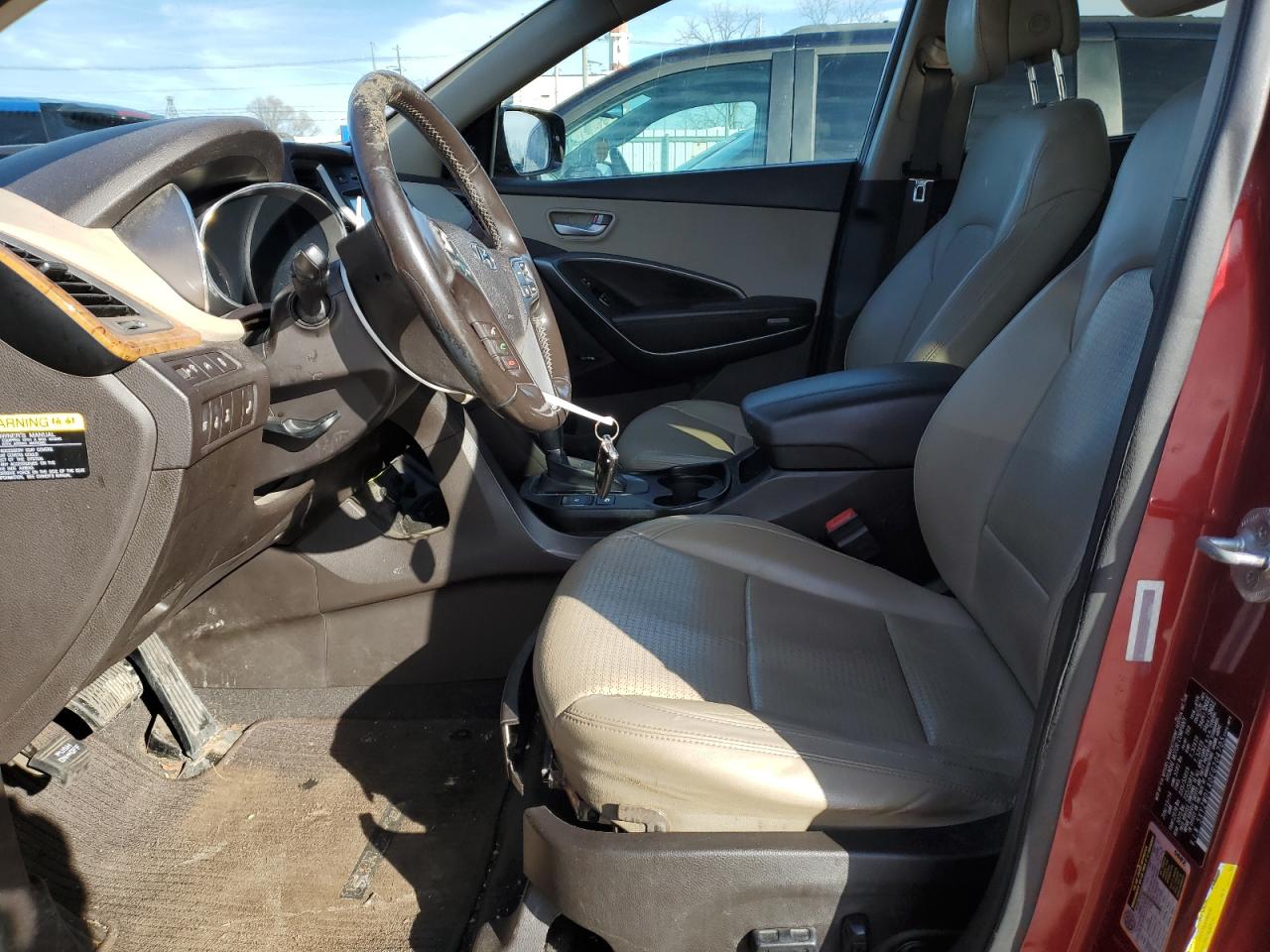 2014 Hyundai Santa Fe - Image 7