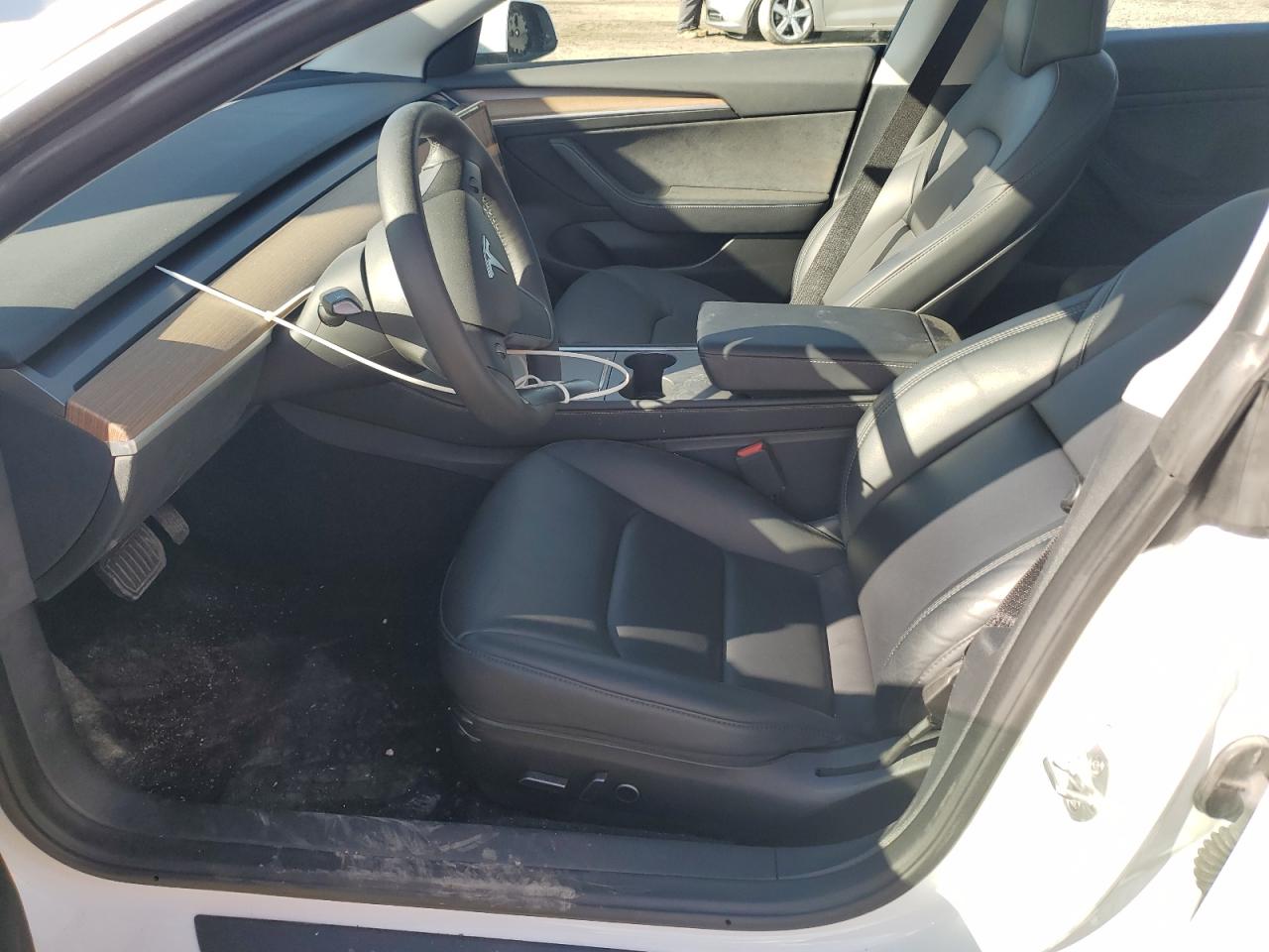 Фото: 5YJ3E1EA9PF647417 - 7