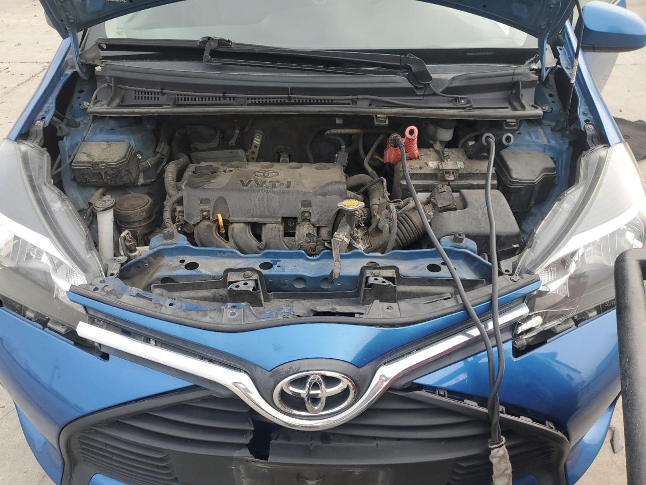 2015 Toyota Yaris - Image 11