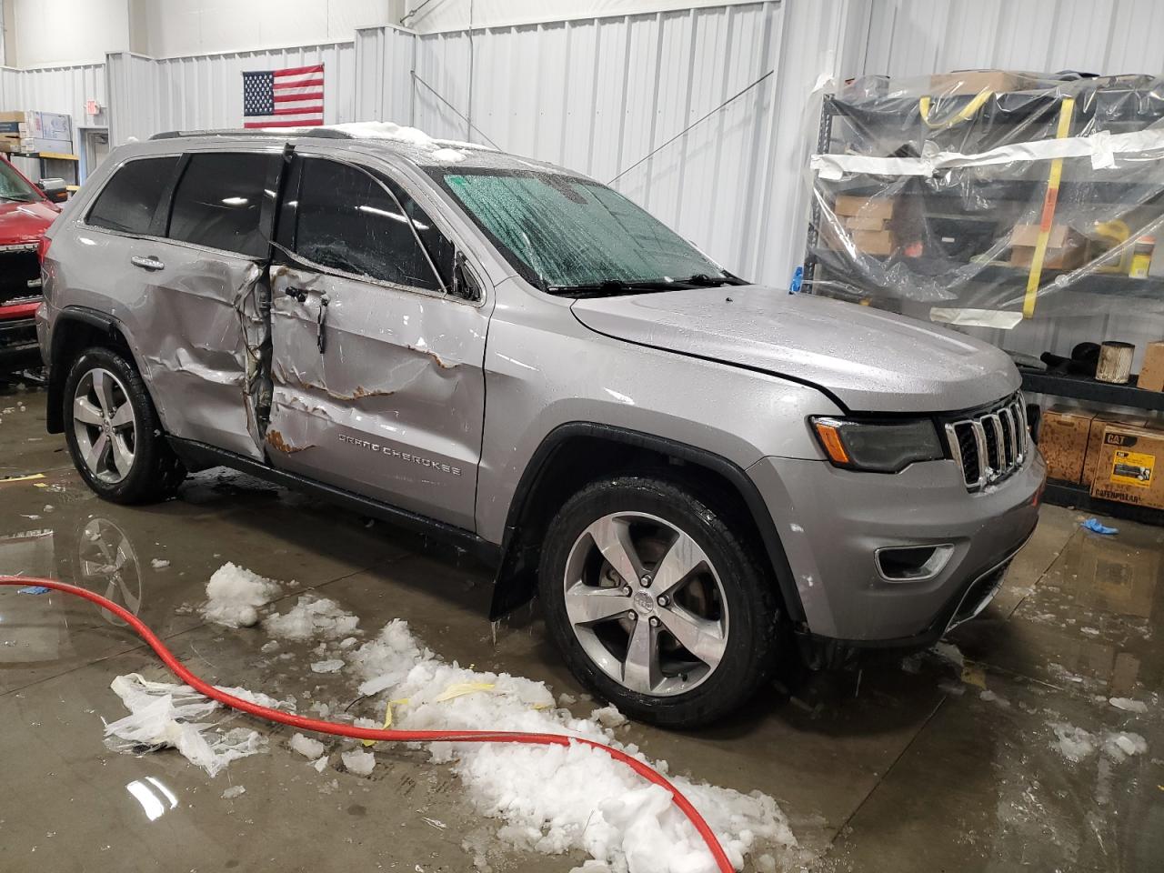 2016 Jeep Grand Cherokee - Image 4