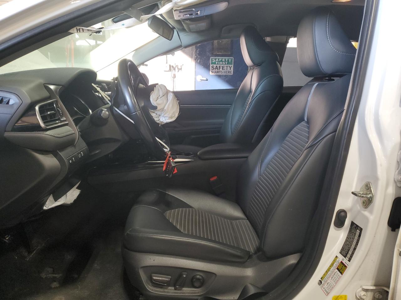 2019 Toyota Camry - Image 7