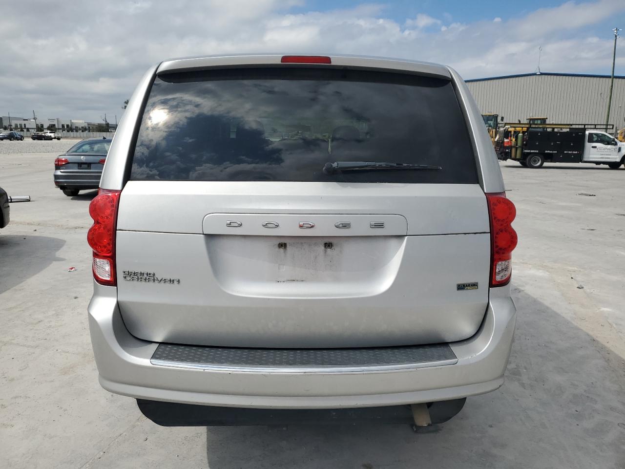 2012 Dodge Caravan - Image 6