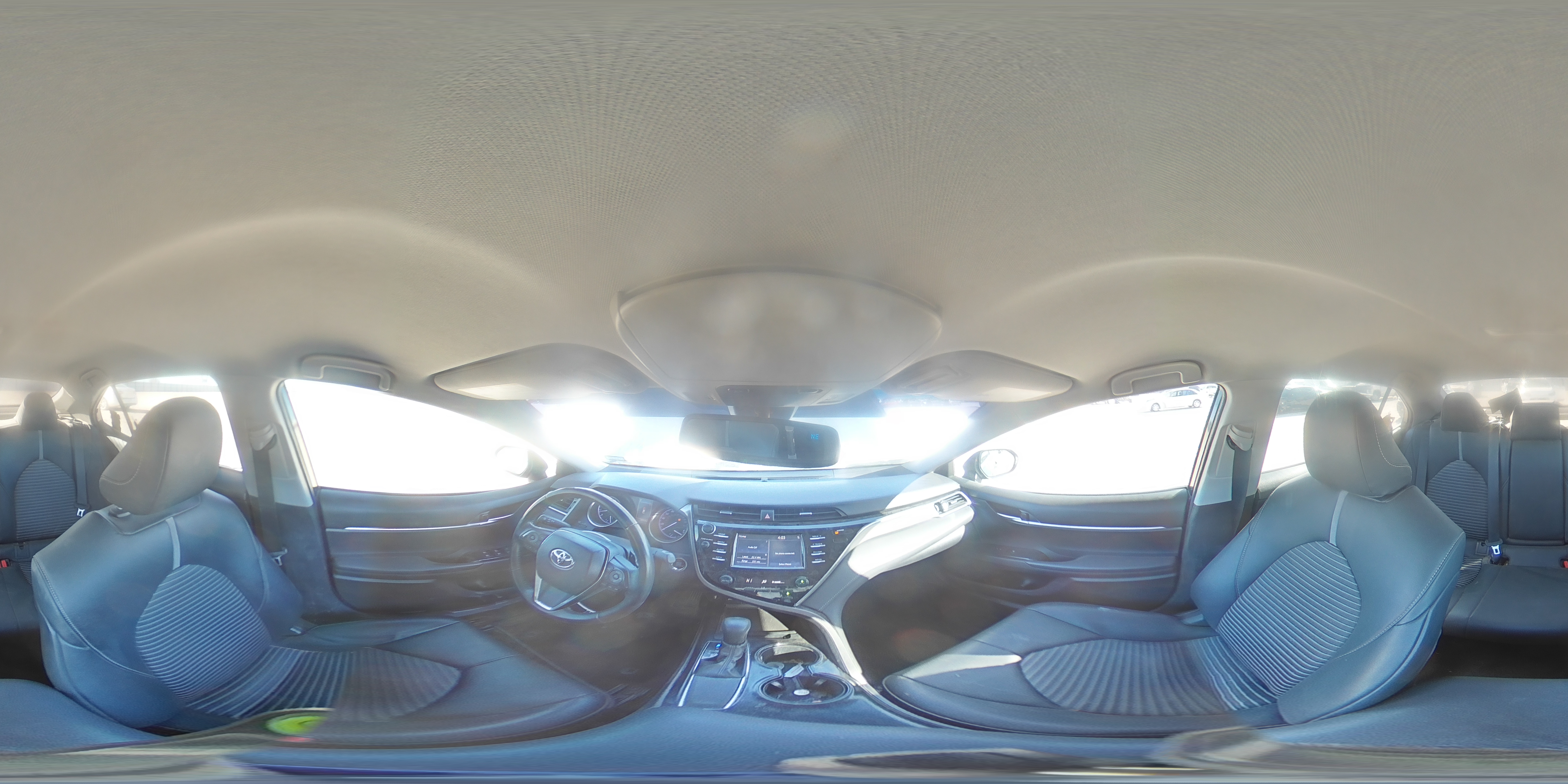 2018 Toyota Camry - Image 13