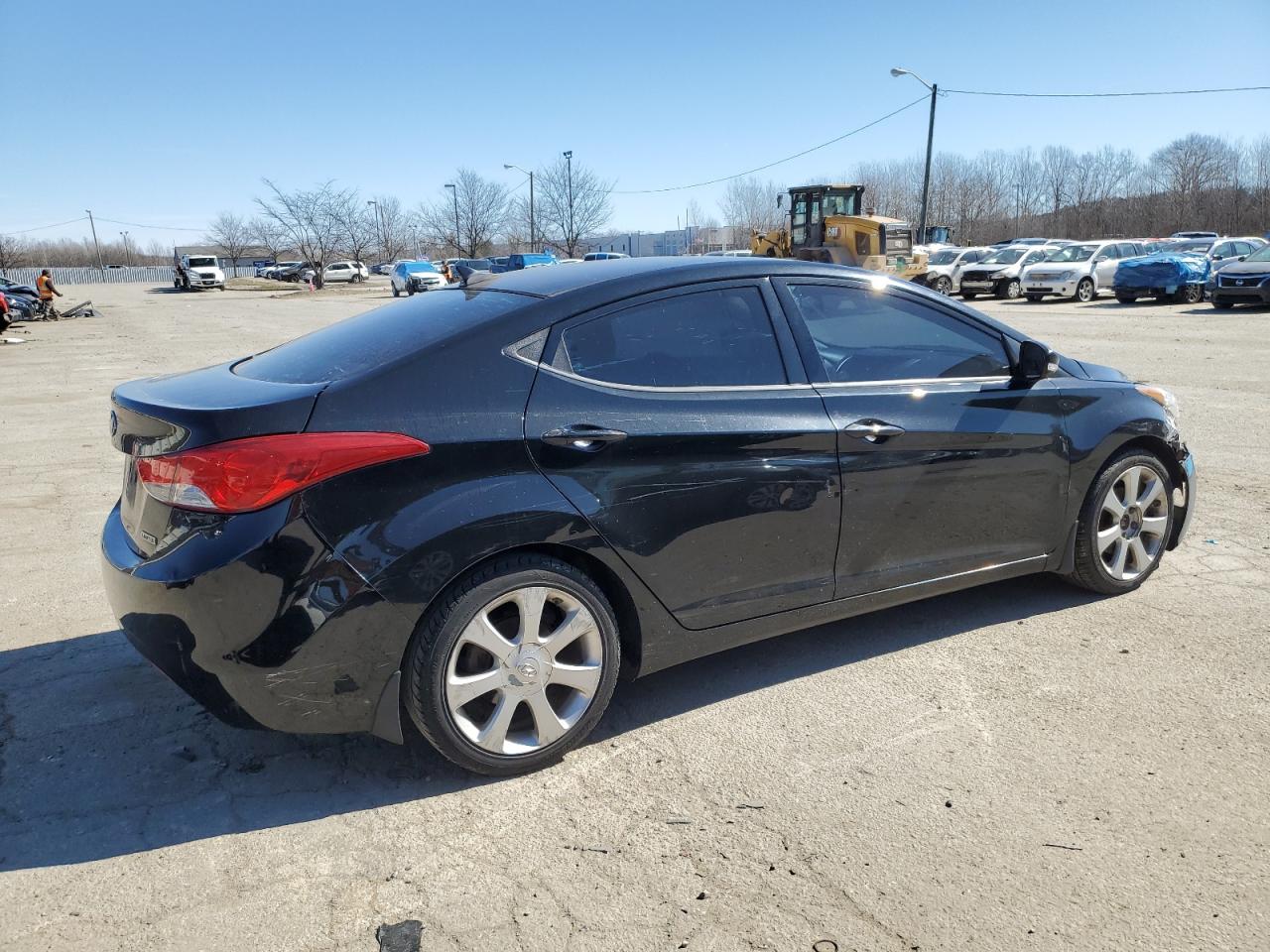 2013 Hyundai Elantra - Image 3