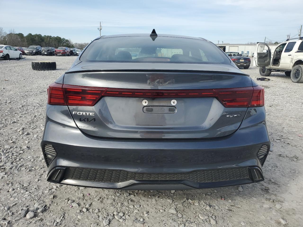 2023 Kia Forte - Image 6