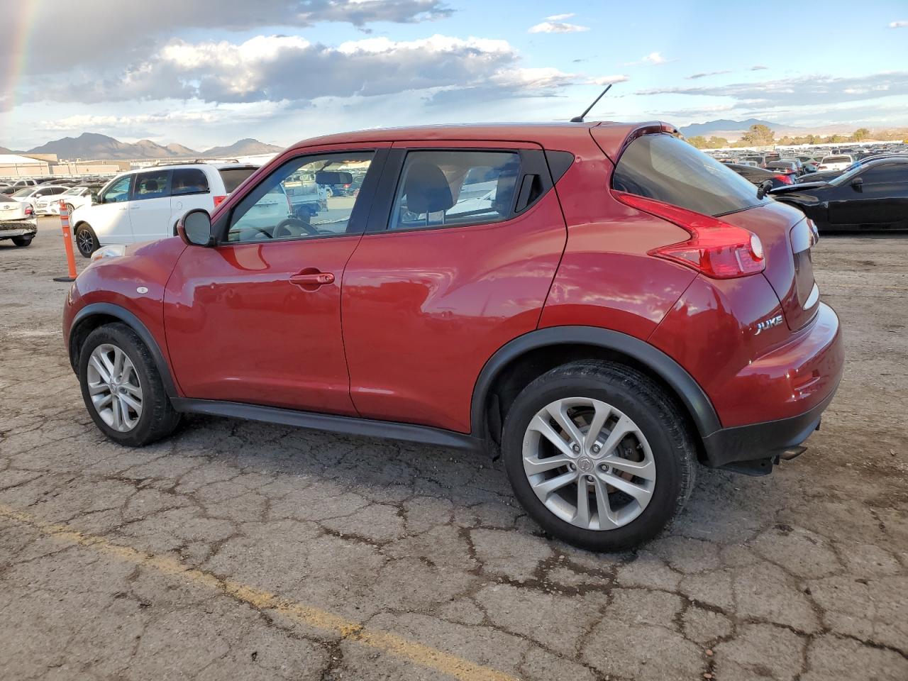 2013 Nissan Juke - Image 2