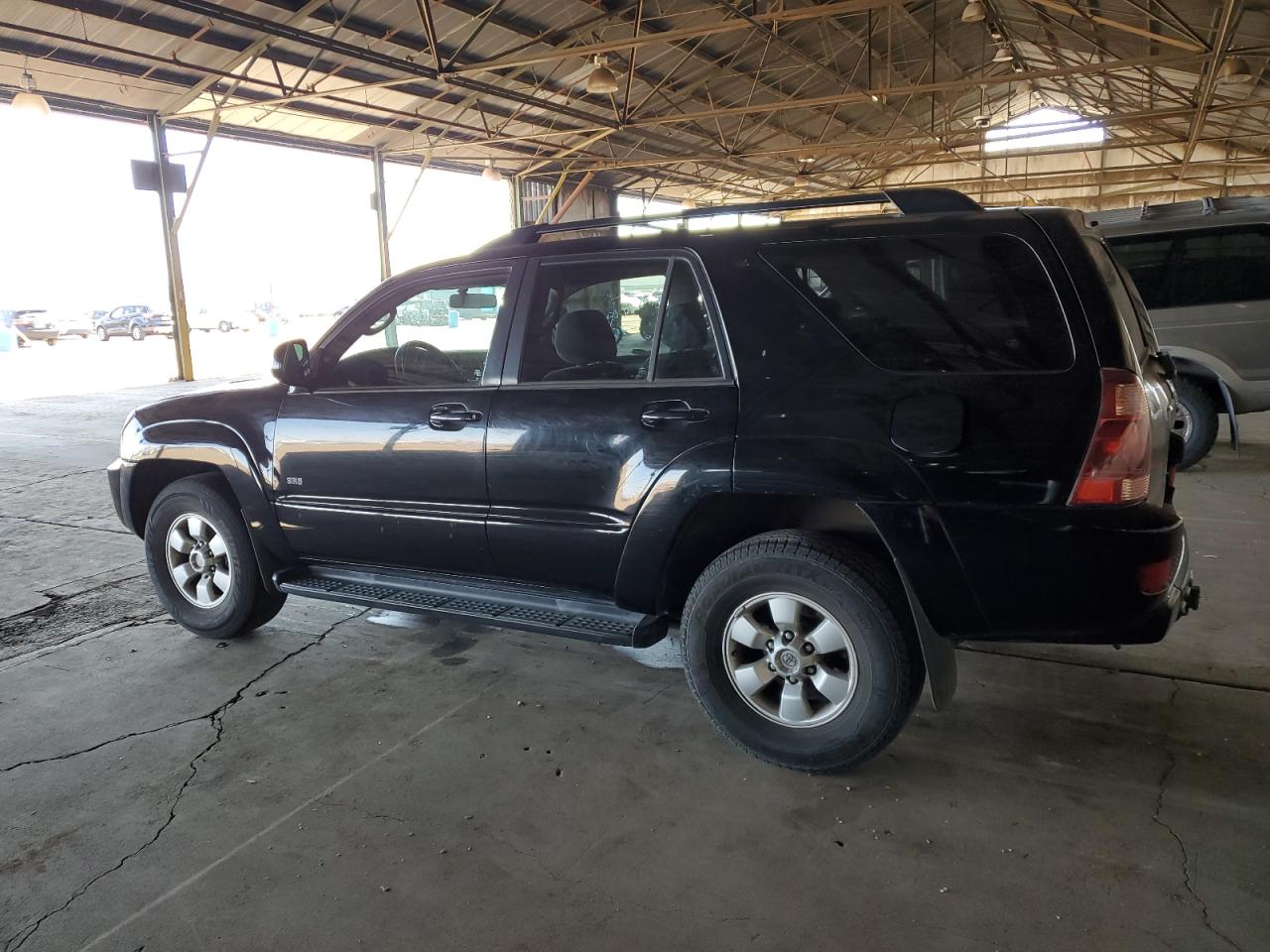 2005 Toyota 4Runner - Image 2