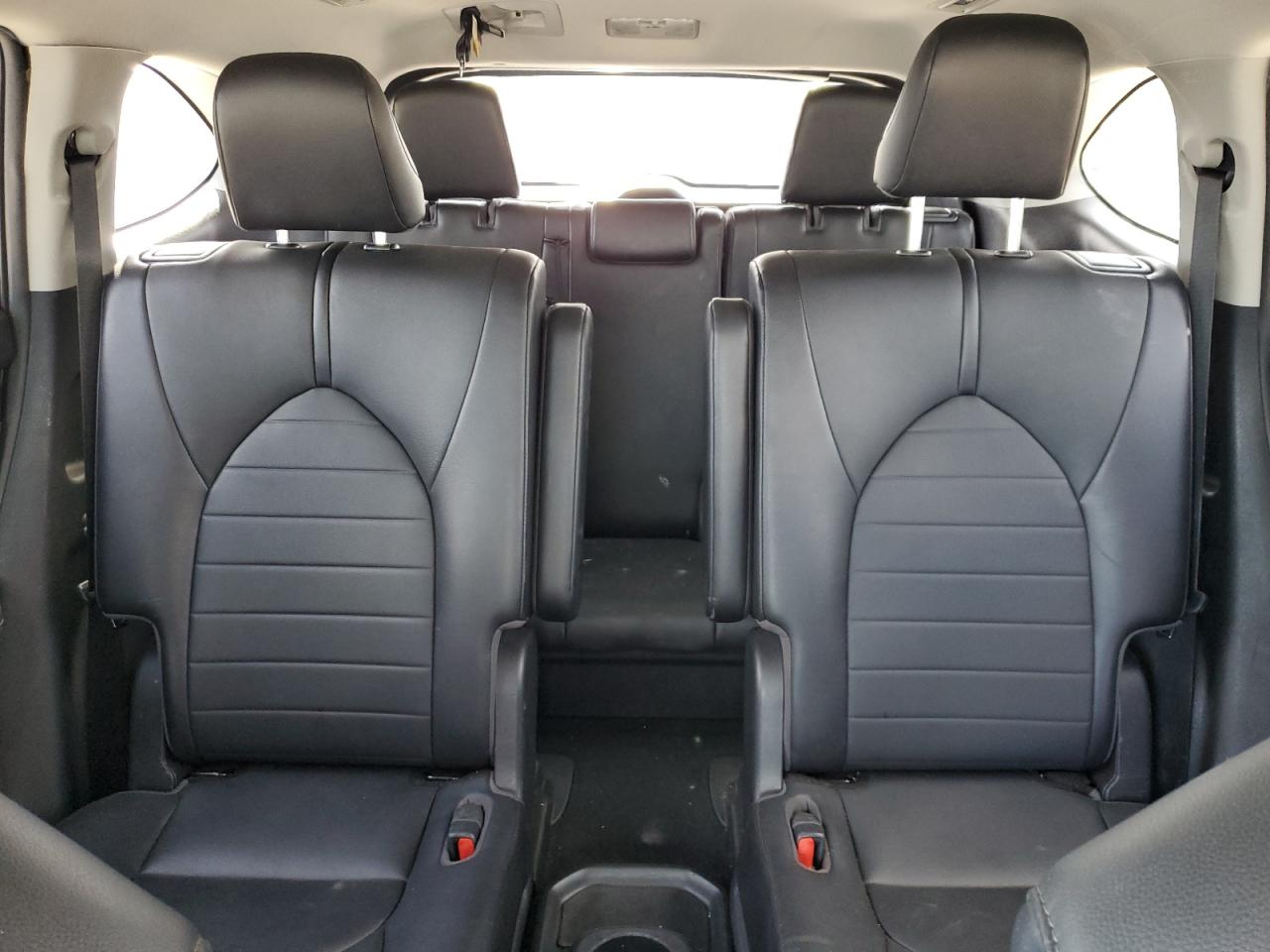 2021 Toyota Highlander - Image 10