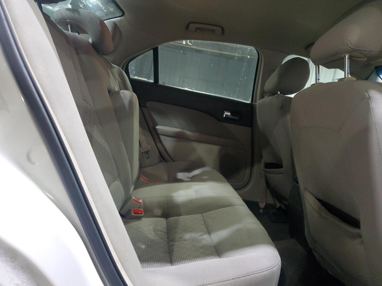 2011 Ford Fusion - Image 10
