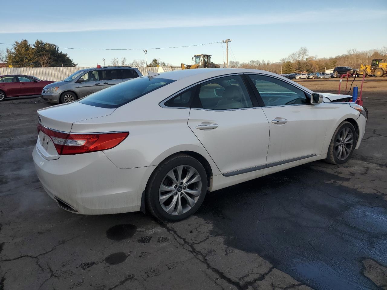 2012 Hyundai Azera - Image 3