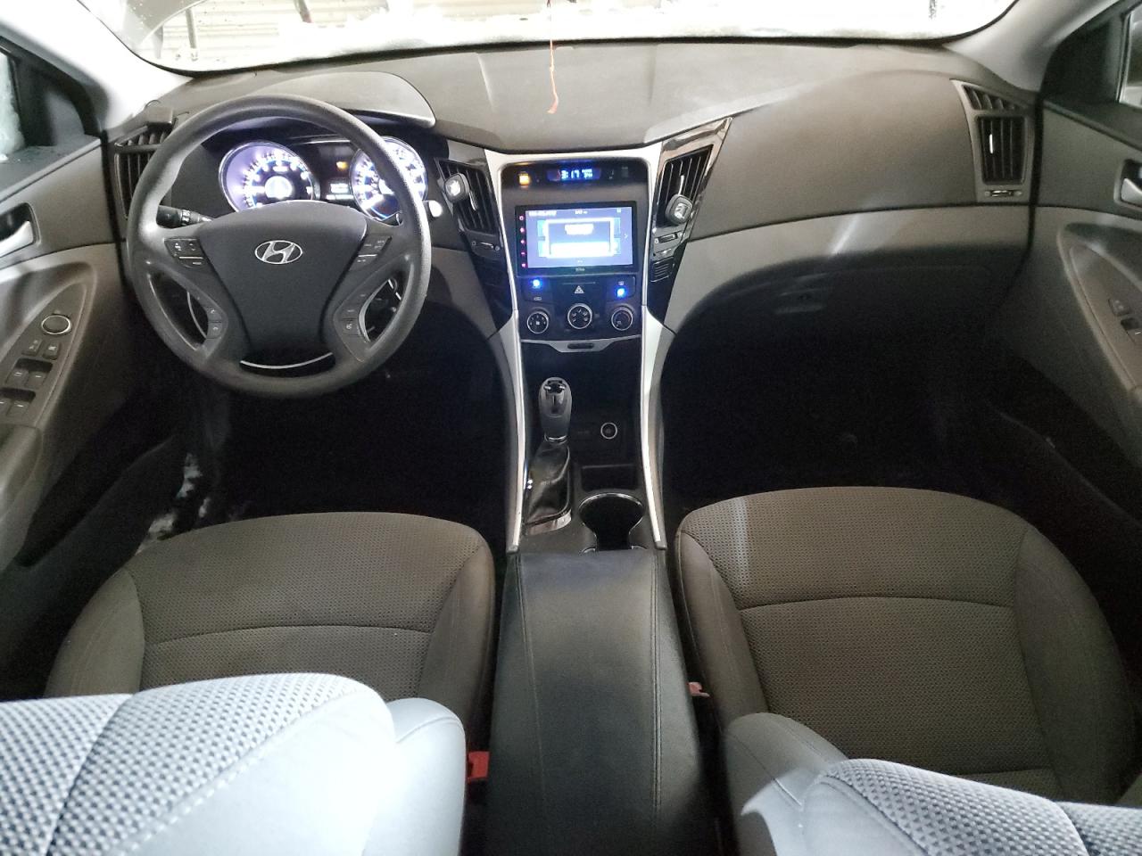 2014 Hyundai Sonata - Image 8