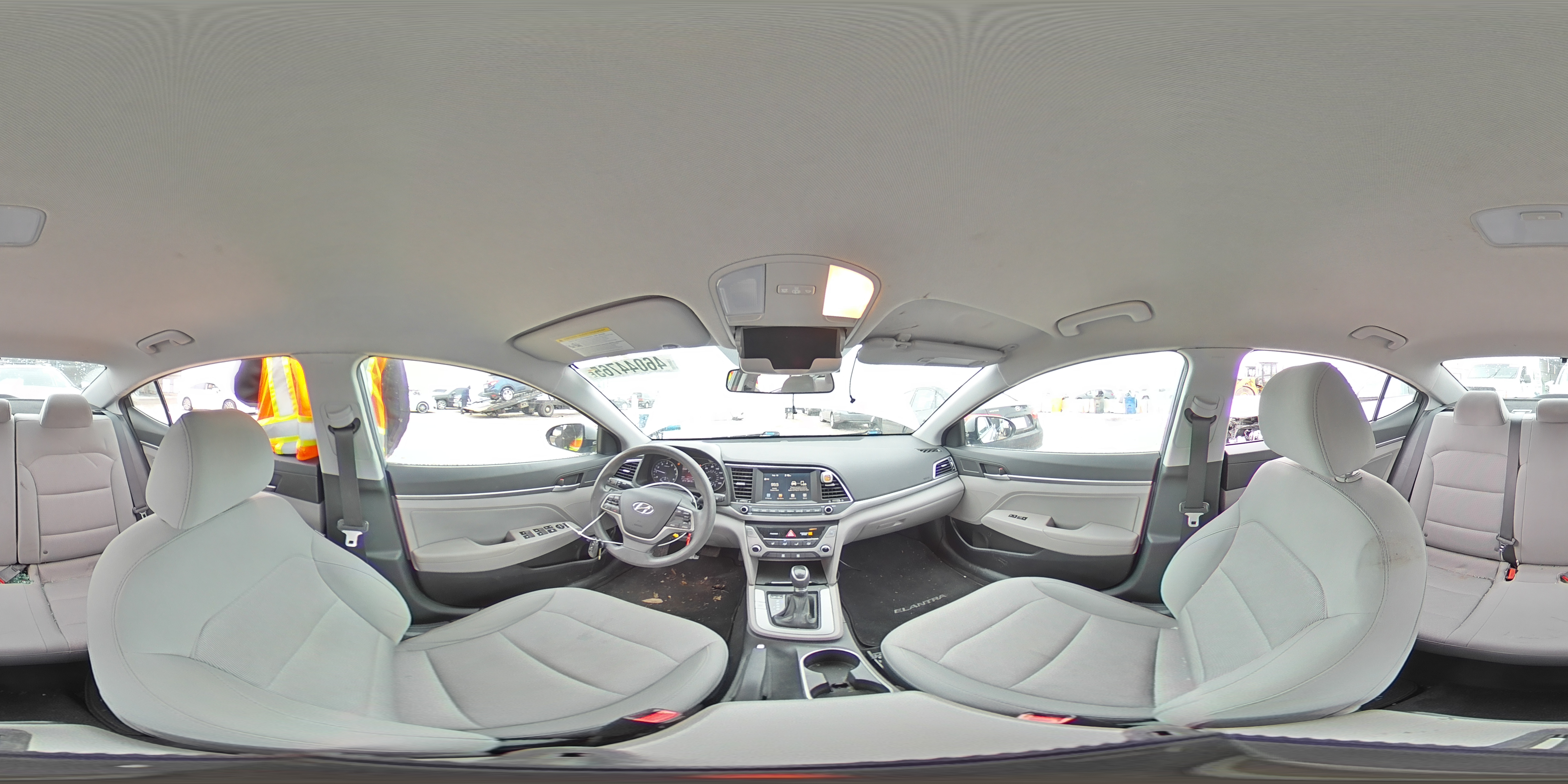 2017 Hyundai Elantra - Image 13