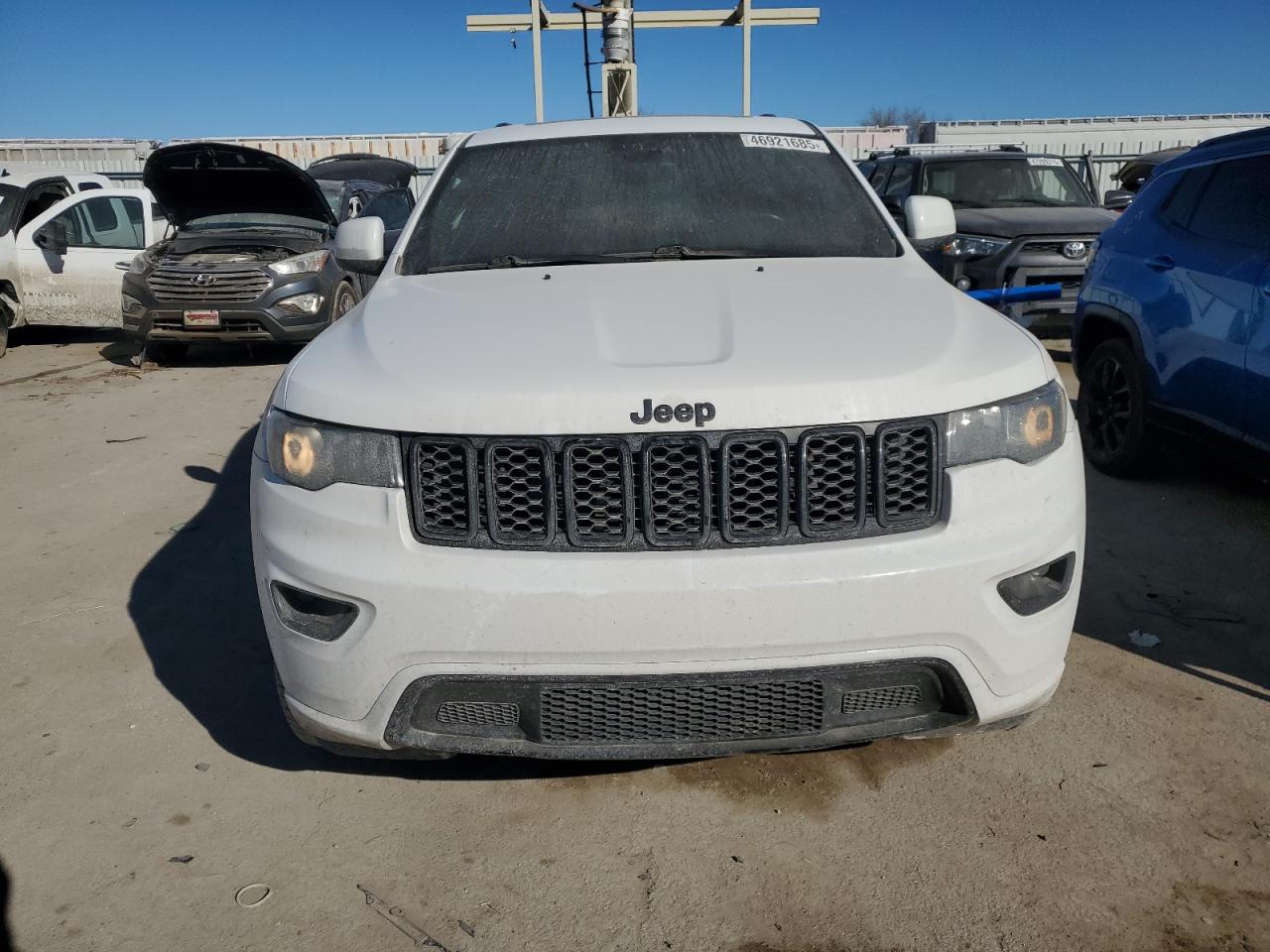 2018 Jeep Grand Cherokee - Image 5