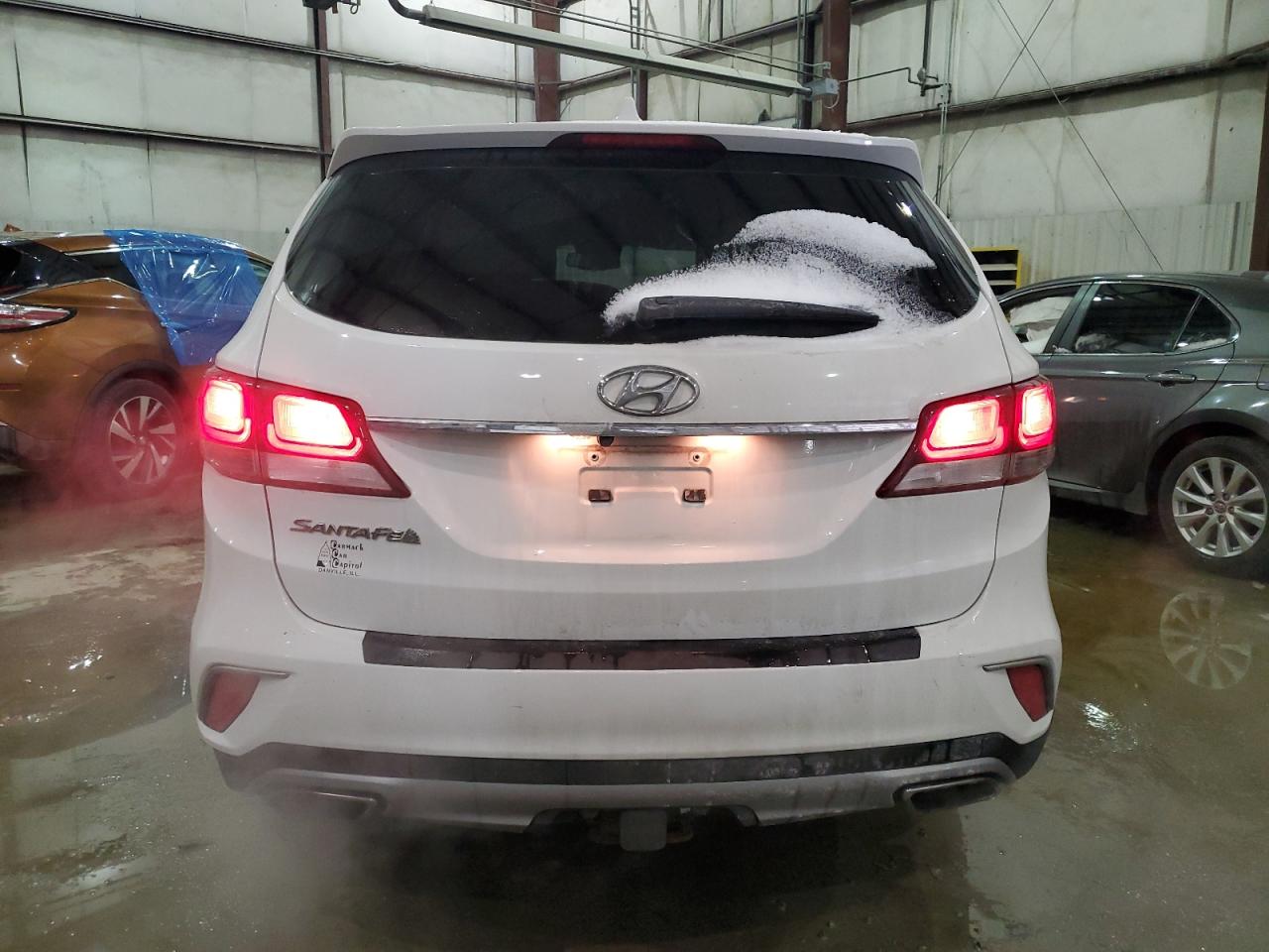 2017 Hyundai Santa Fe - Image 6
