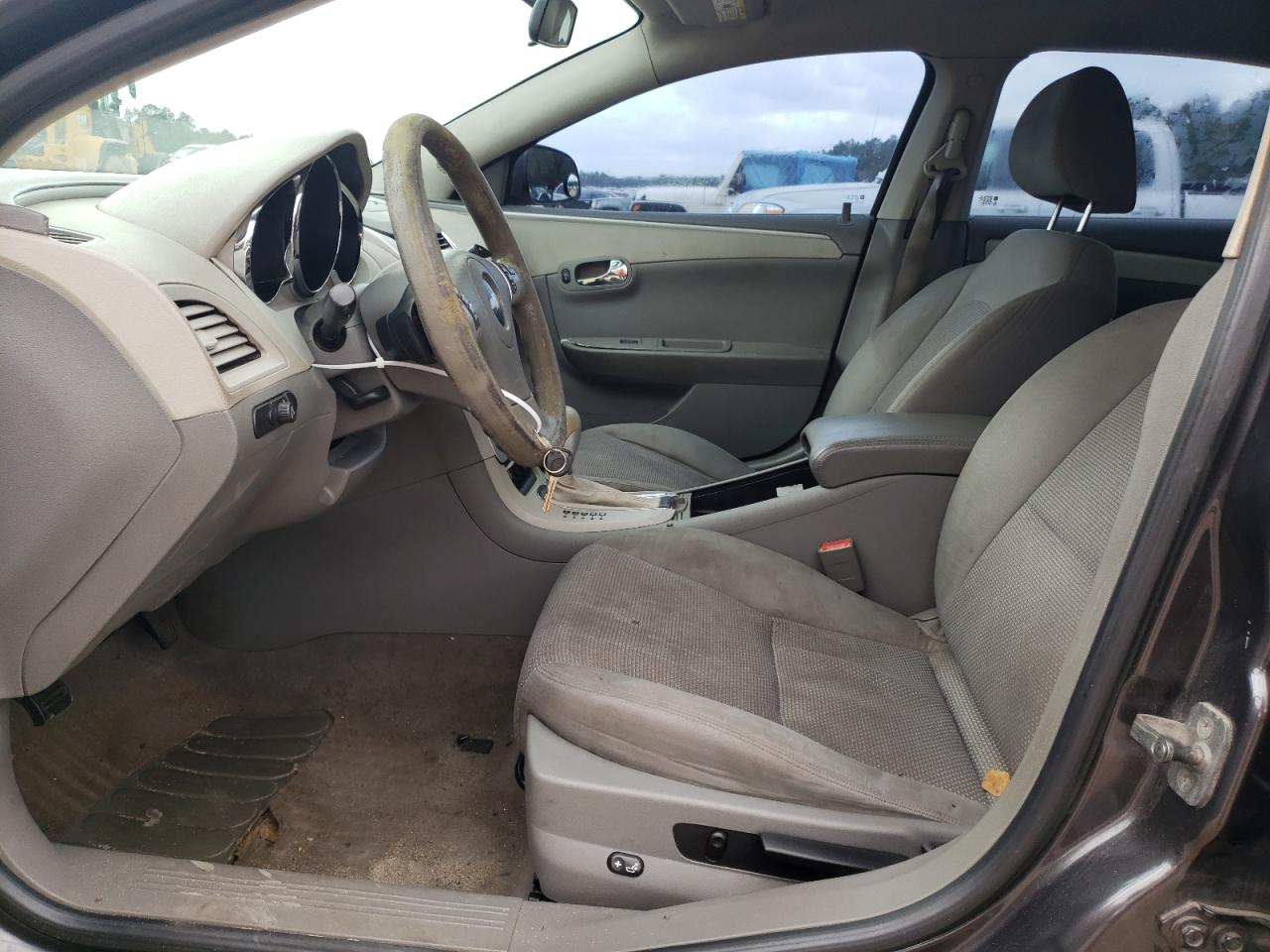 2010 Chevrolet Malibu - Image 7