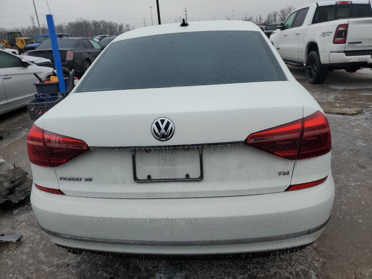 2017 Volkswagen Passat - Image 6