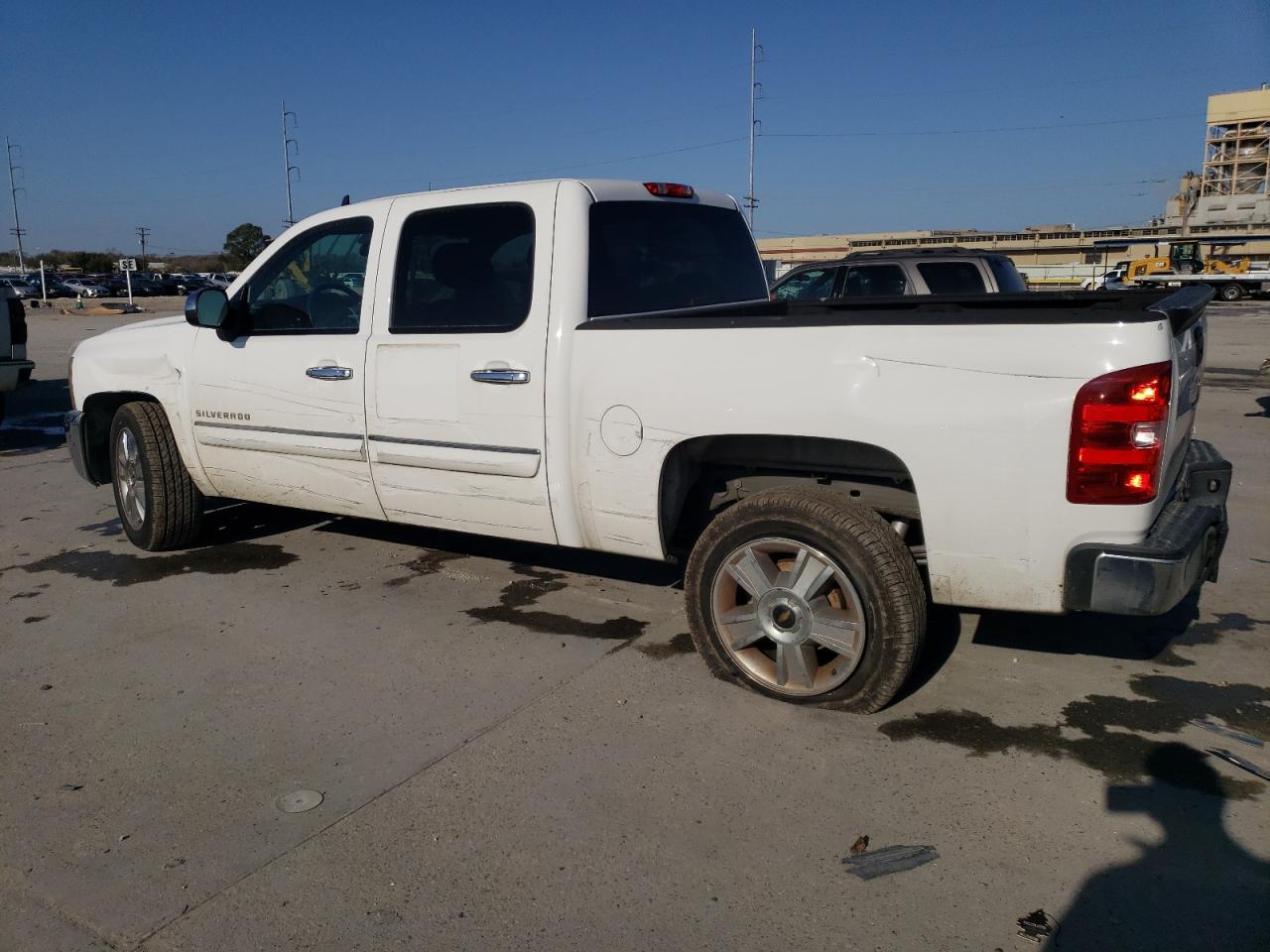 2013 Chevrolet Silverado - Image 2