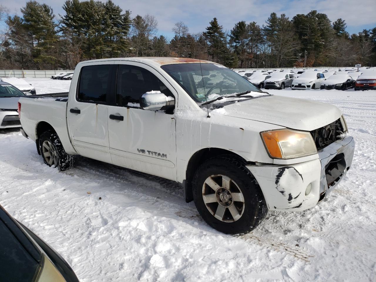 2010 Nissan Titan - Image 4