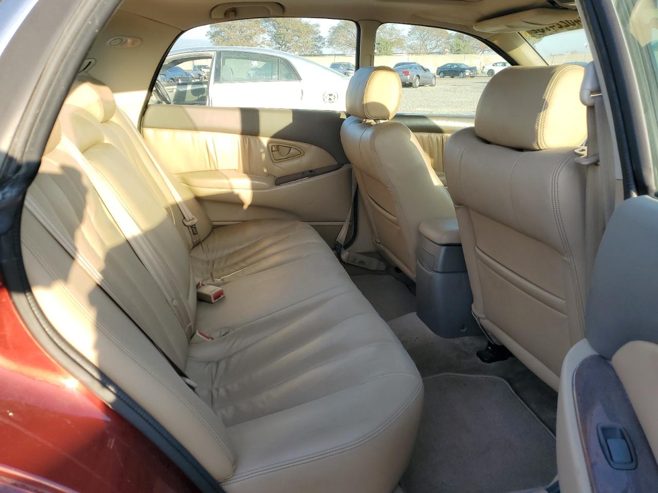 2002 Mitsubishi Diamante - Image 10