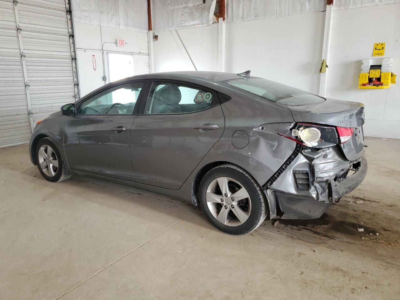 2013 Hyundai Elantra - Image 2