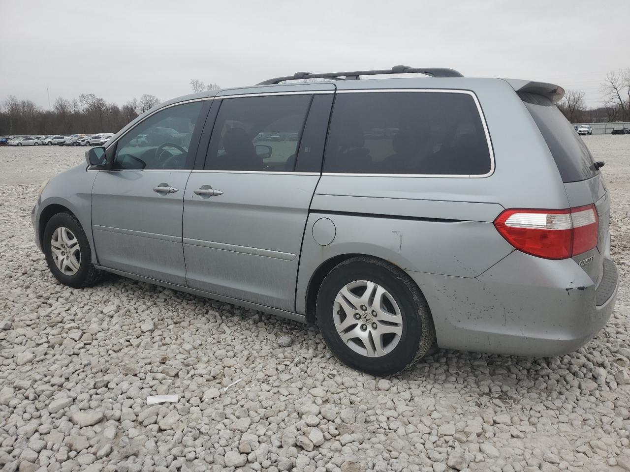 2007 Honda Odyssey - Image 2