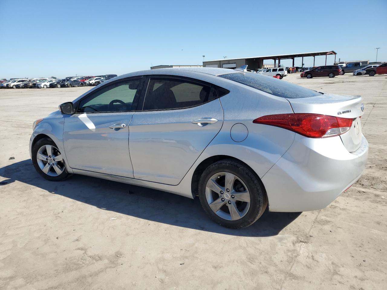 2013 Hyundai Elantra - Image 2