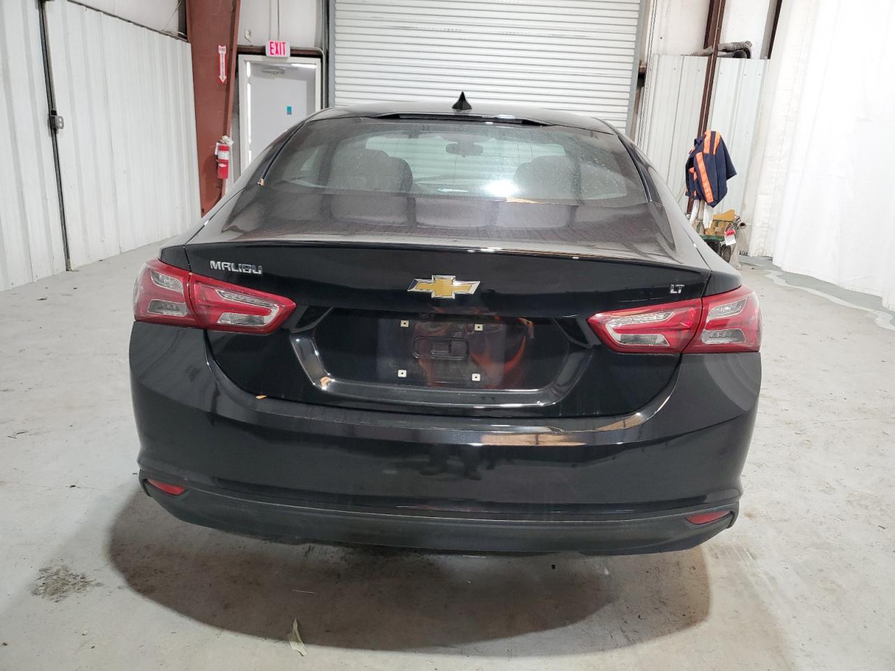 2022 Chevrolet Malibu - Image 6
