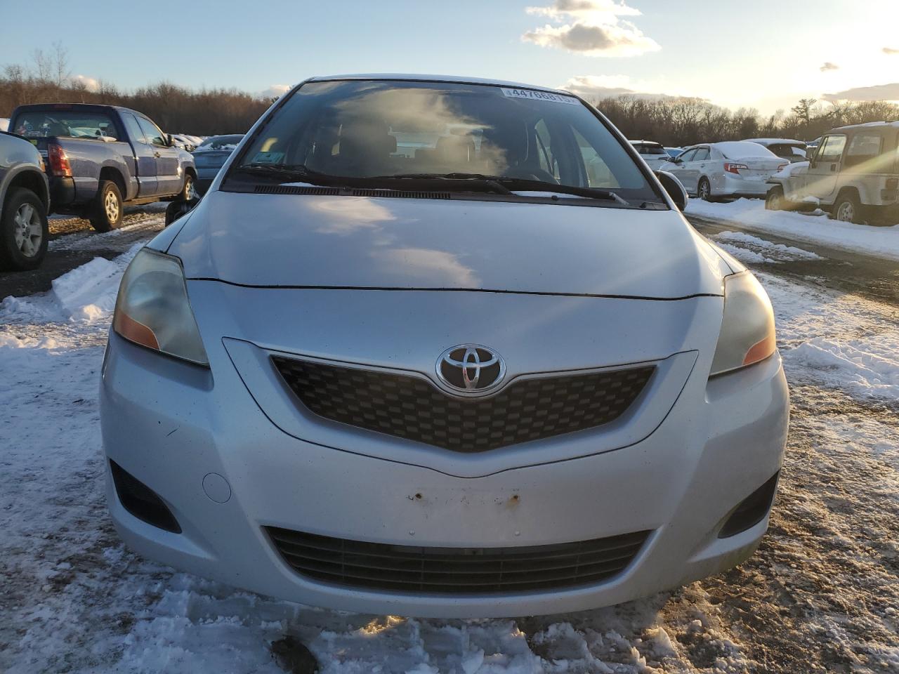 2010 Toyota Yaris - Image 5