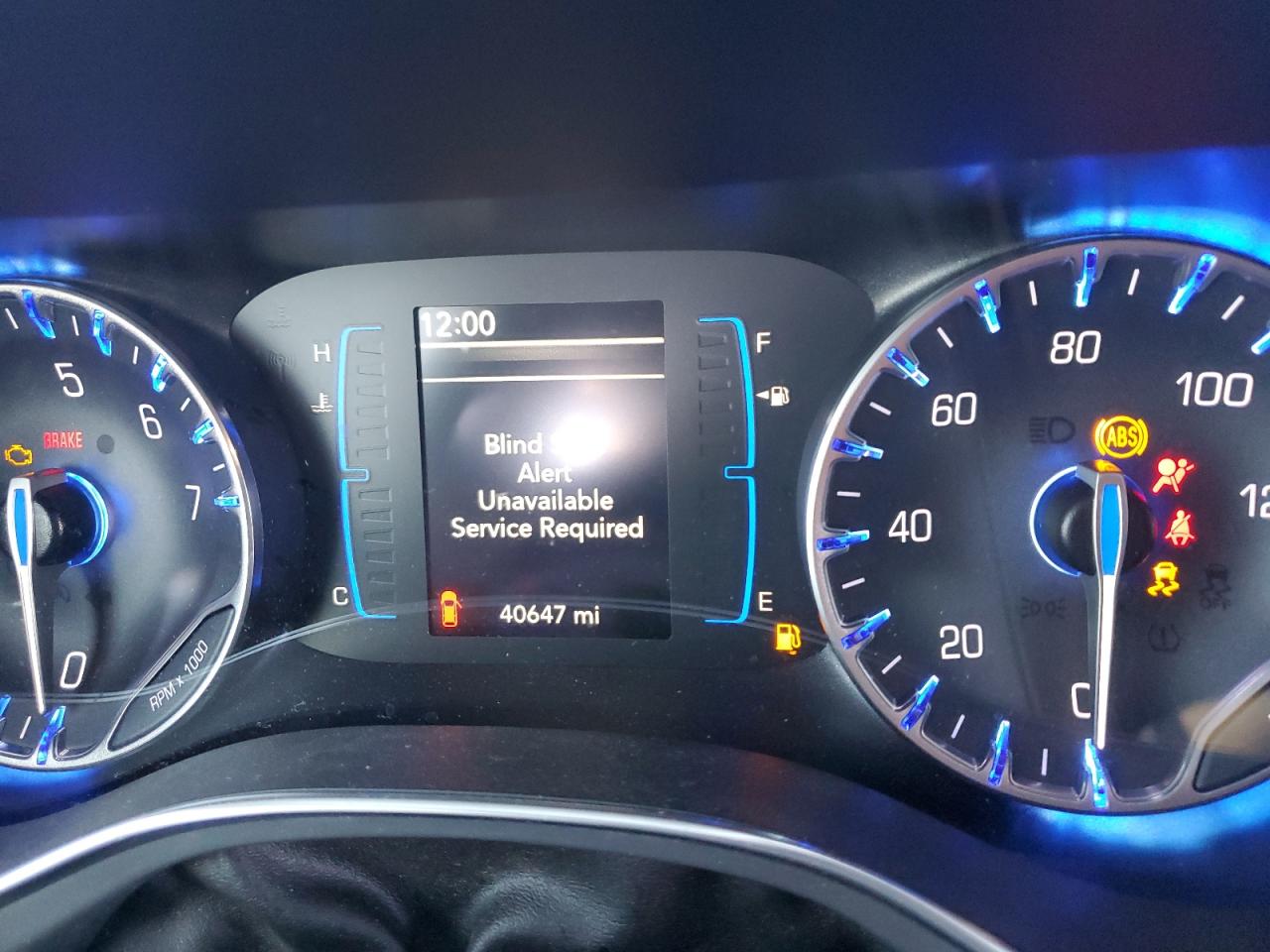 2019 Chrysler Pacifica - Image 9