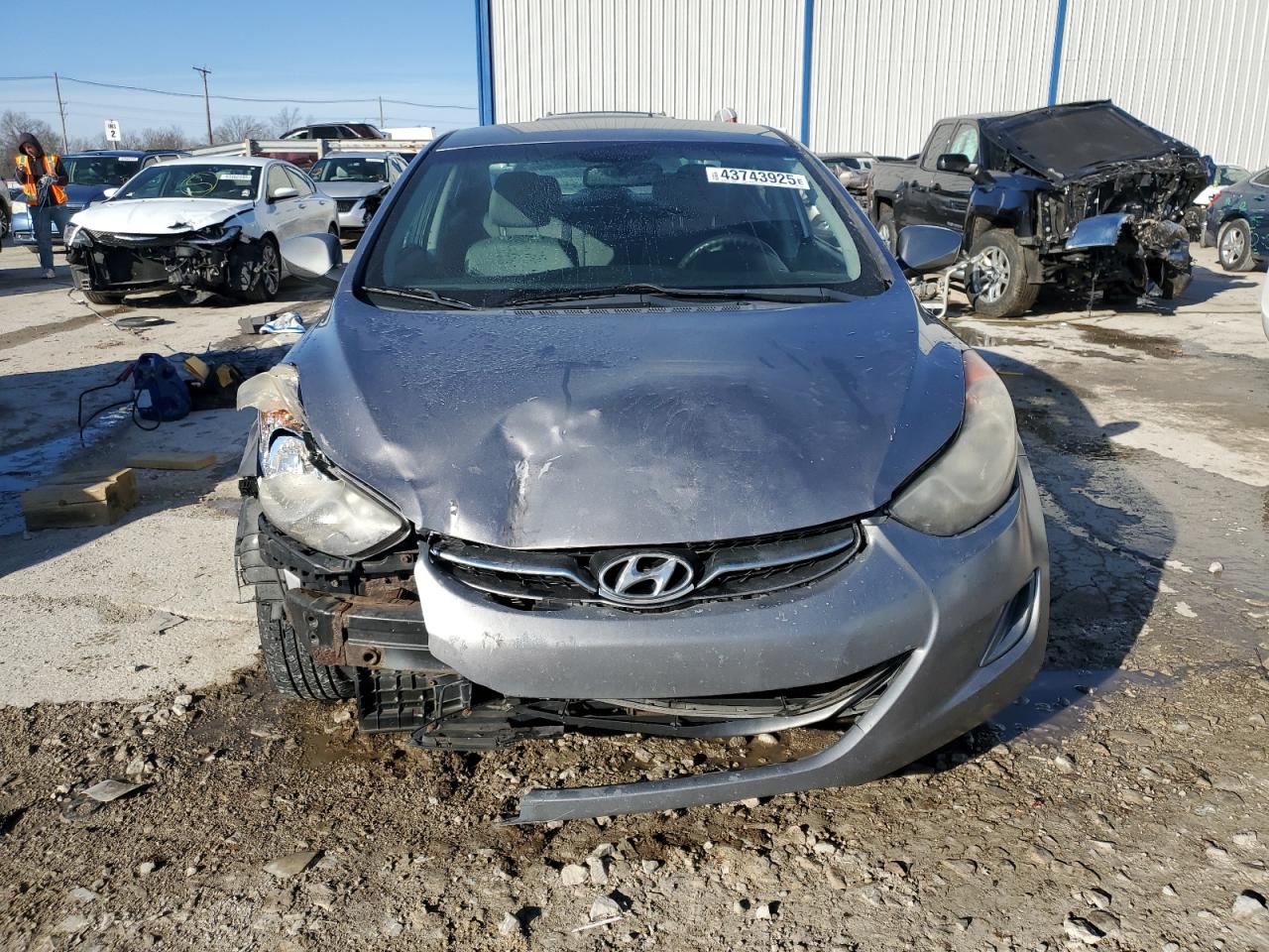 2011 Hyundai Elantra - Image 5