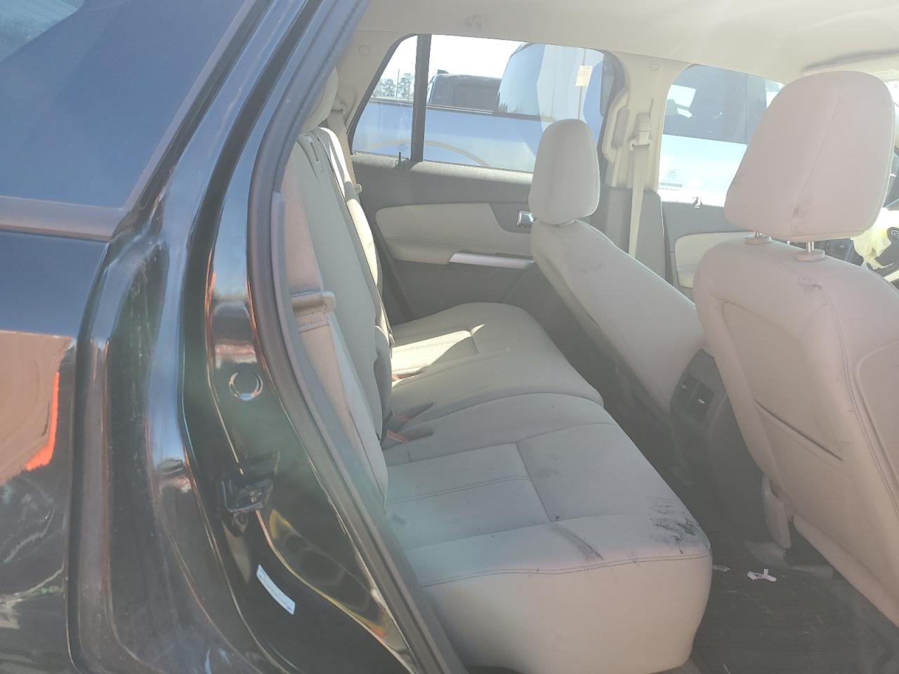 2011 Ford Edge - Image 11