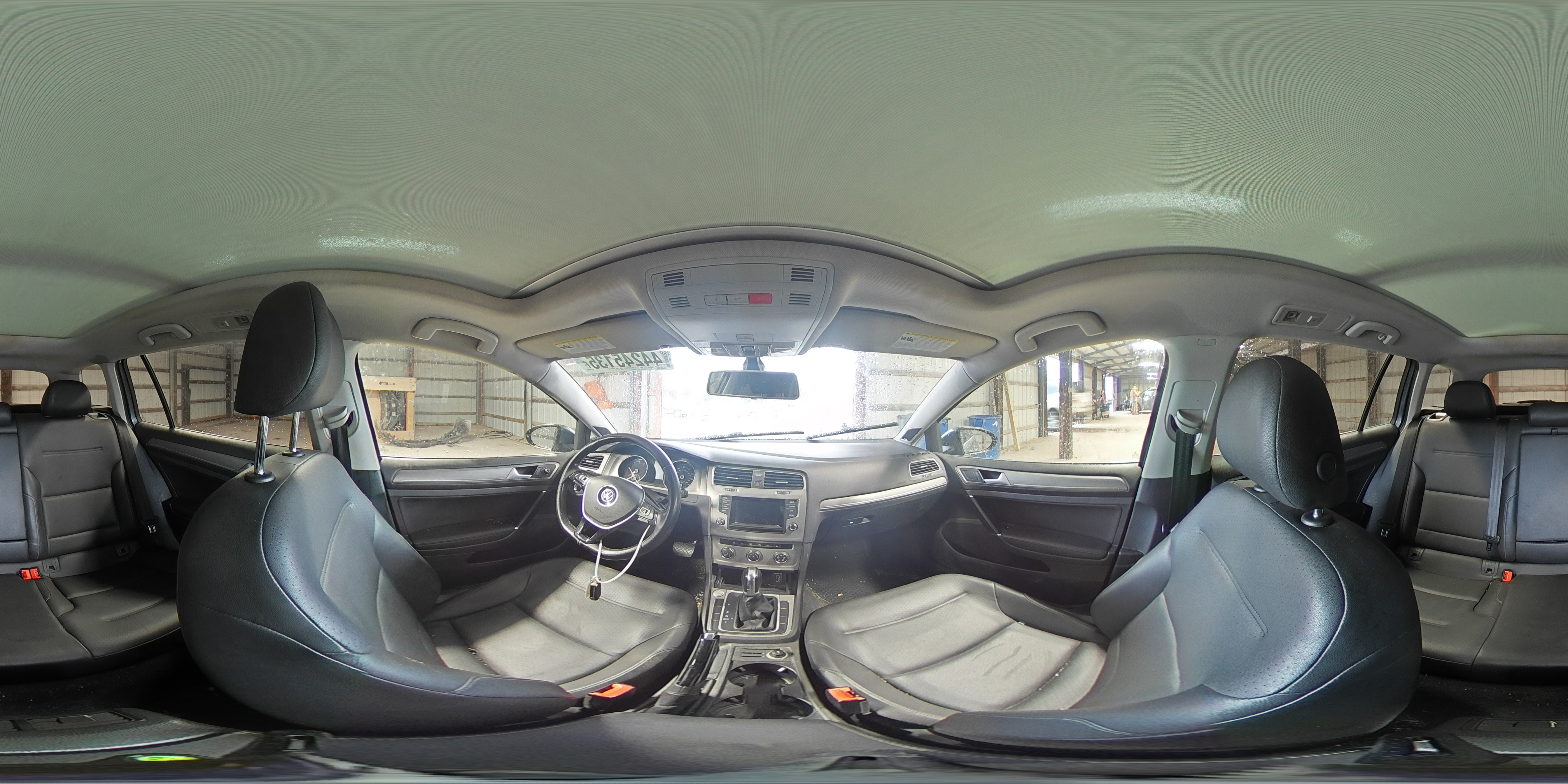 2015 Volkswagen Golf - Image 13