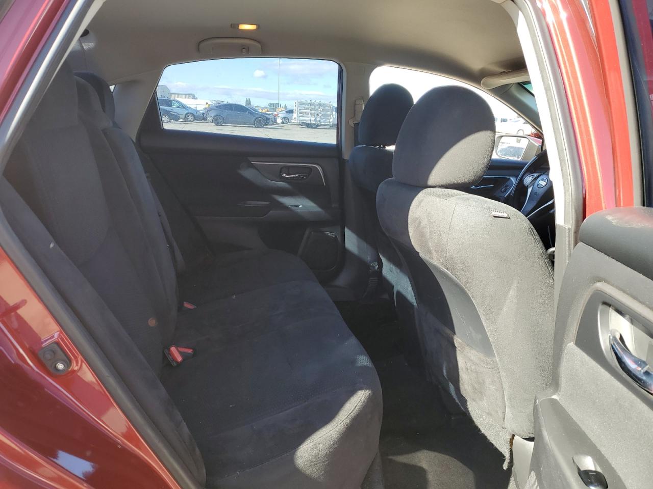 2015 Nissan Altima - Image 10